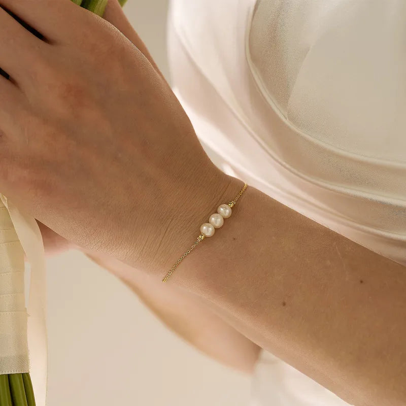 Aria-Gold Pearl Bracelet