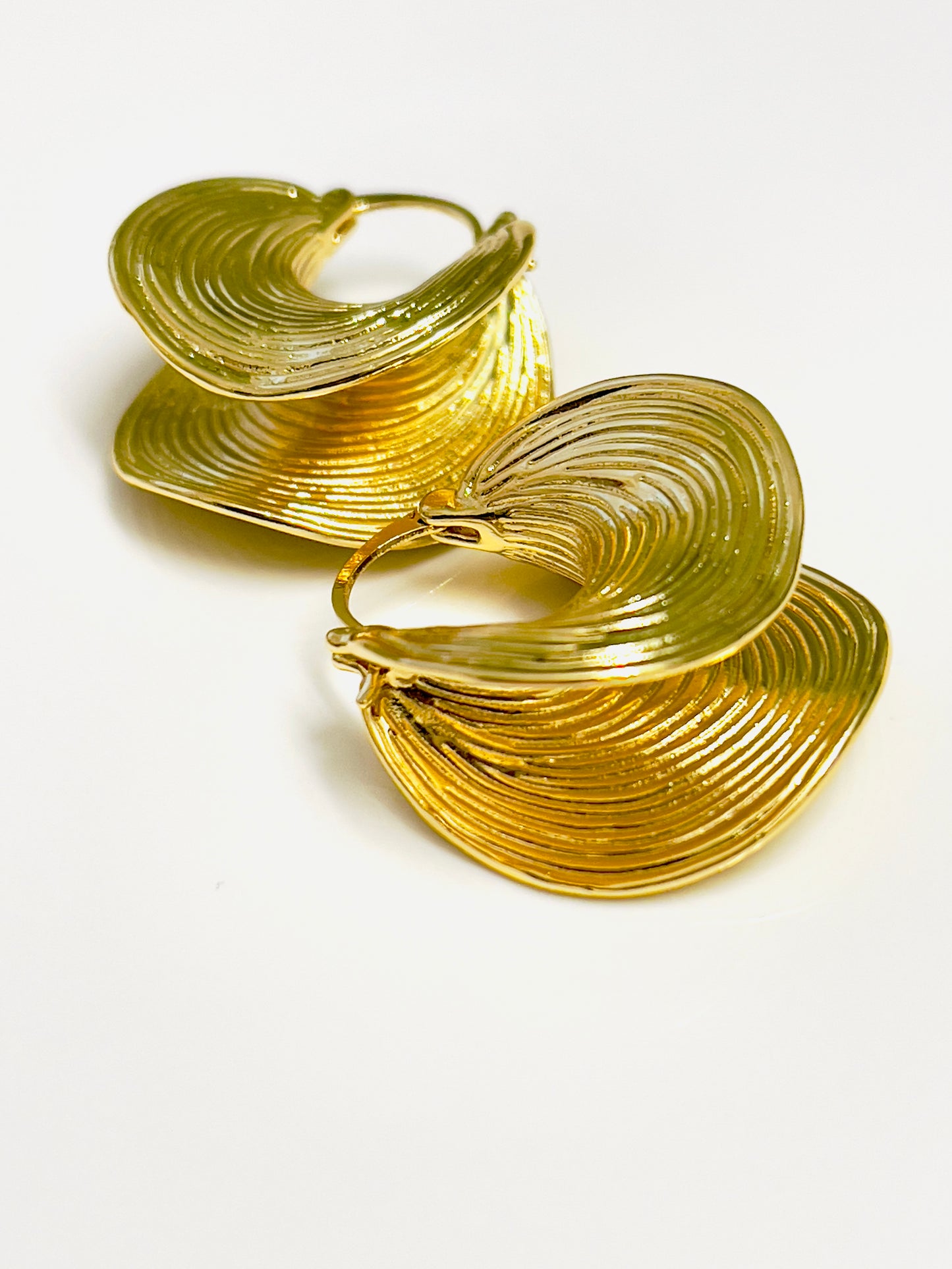 Mia Sculptured Hoops