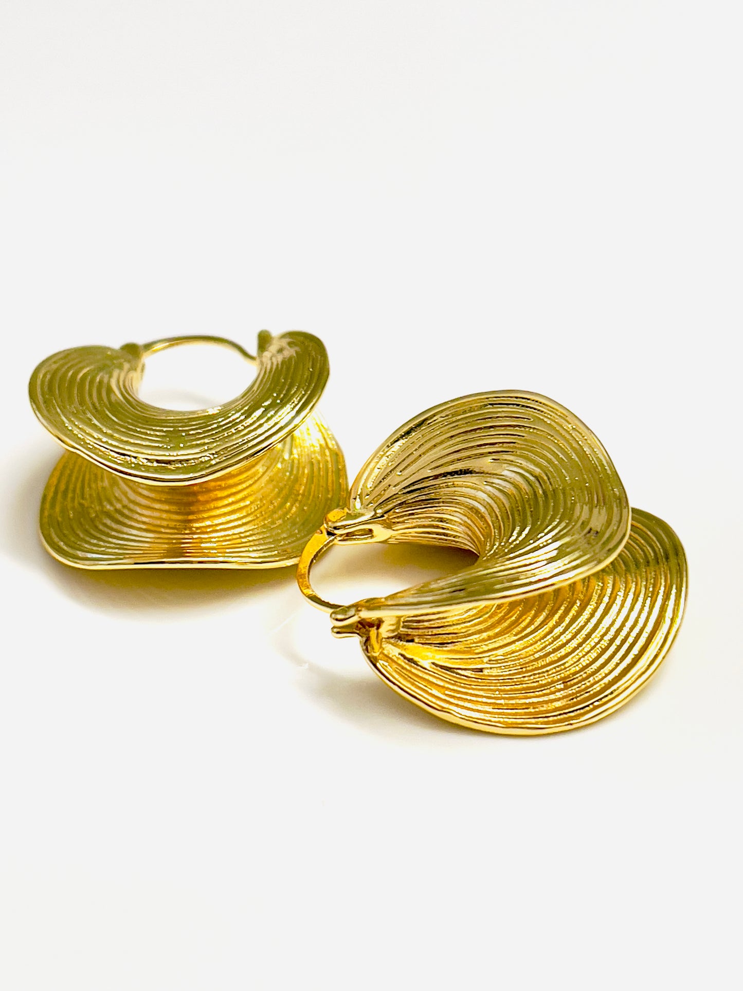 Mia Sculptured Hoops