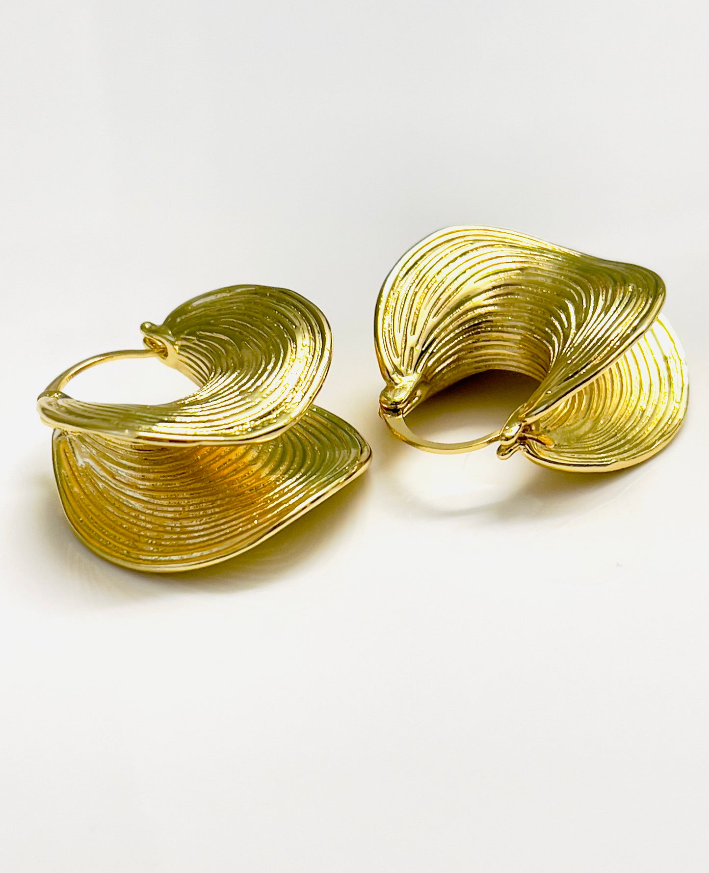 Mia Sculptured Hoops